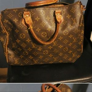 Louis Vuitton Speedy